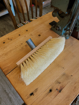 Teerschrubber / Fibre mit Stielhalter